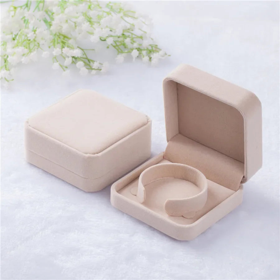 Velvet Bracelet Box High Quality Necklace Jewelry Storage Boxes Bangle Case Proposal Engagement Wedding Counter Display Packing